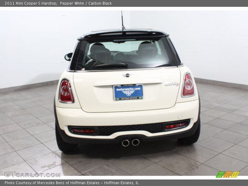 Pepper White / Carbon Black 2011 Mini Cooper S Hardtop