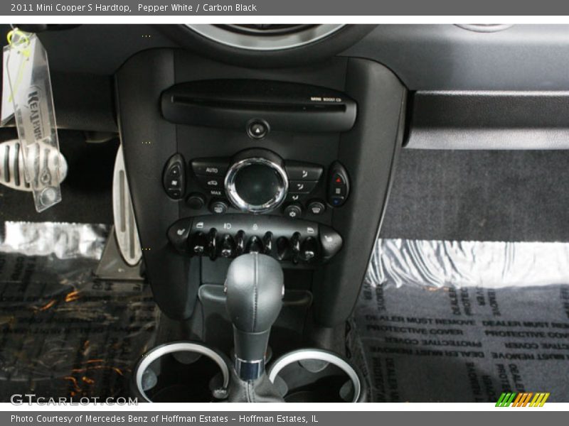 Pepper White / Carbon Black 2011 Mini Cooper S Hardtop
