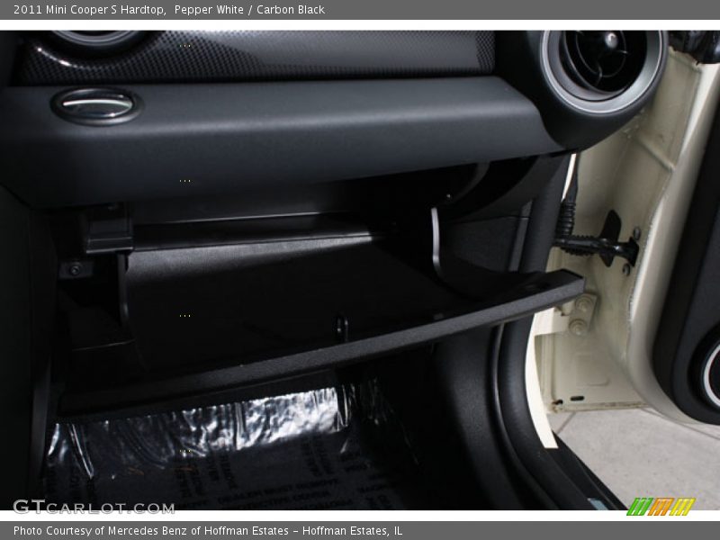 Pepper White / Carbon Black 2011 Mini Cooper S Hardtop