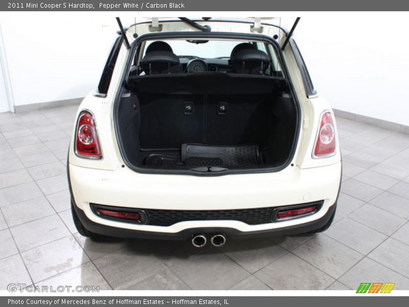 Pepper White / Carbon Black 2011 Mini Cooper S Hardtop