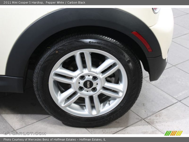 Pepper White / Carbon Black 2011 Mini Cooper S Hardtop