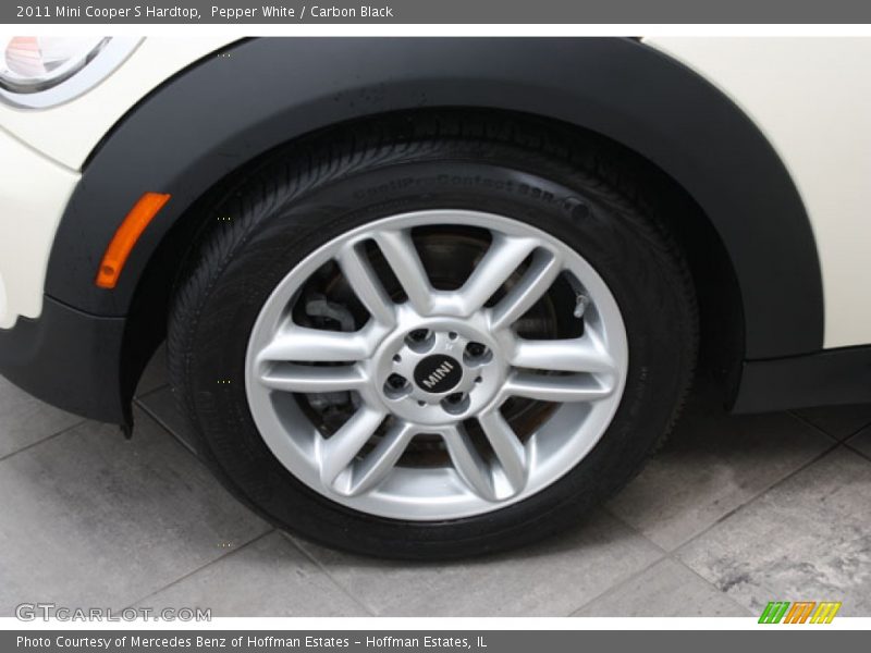 Pepper White / Carbon Black 2011 Mini Cooper S Hardtop