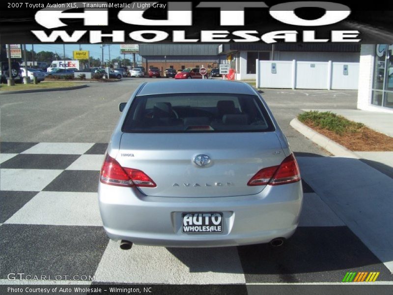 Titanium Metallic / Light Gray 2007 Toyota Avalon XLS