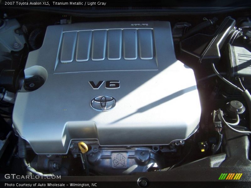 Titanium Metallic / Light Gray 2007 Toyota Avalon XLS