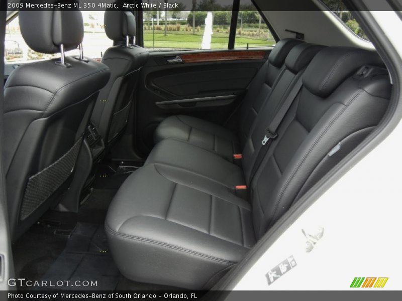 Arctic White / Black 2009 Mercedes-Benz ML 350 4Matic