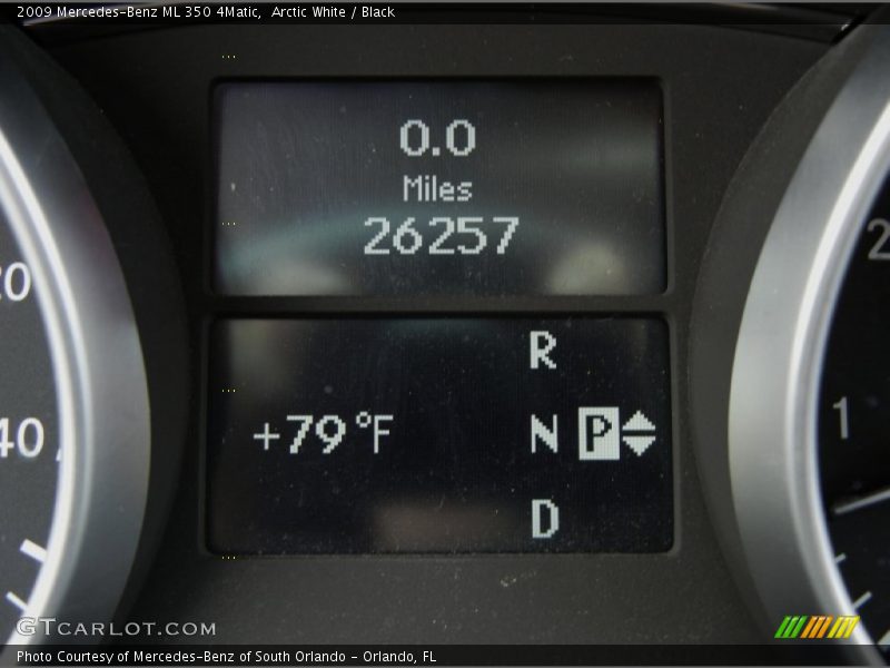 Arctic White / Black 2009 Mercedes-Benz ML 350 4Matic