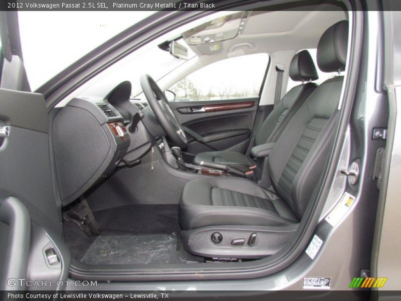 Platinum Gray Metallic / Titan Black 2012 Volkswagen Passat 2.5L SEL