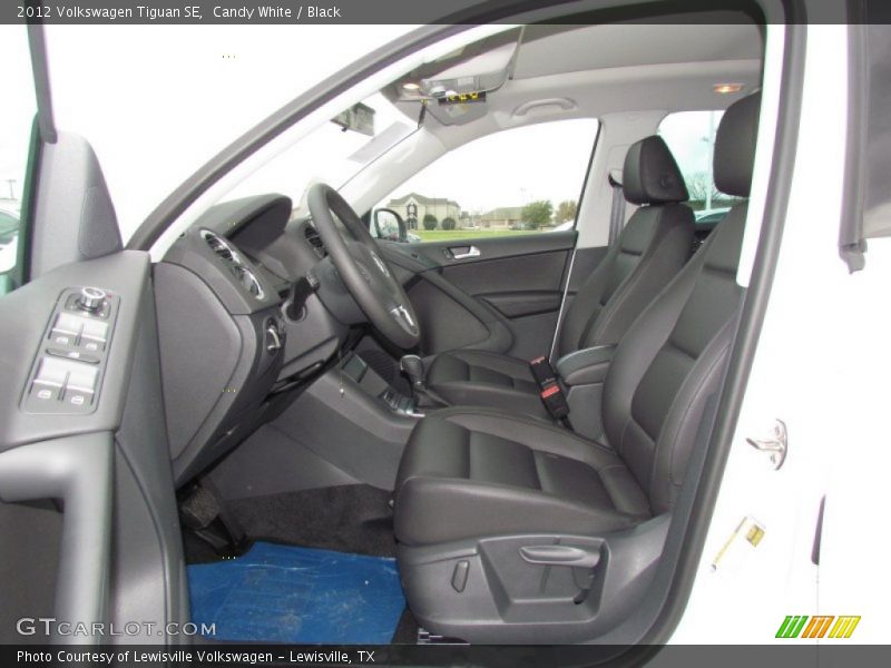 Candy White / Black 2012 Volkswagen Tiguan SE
