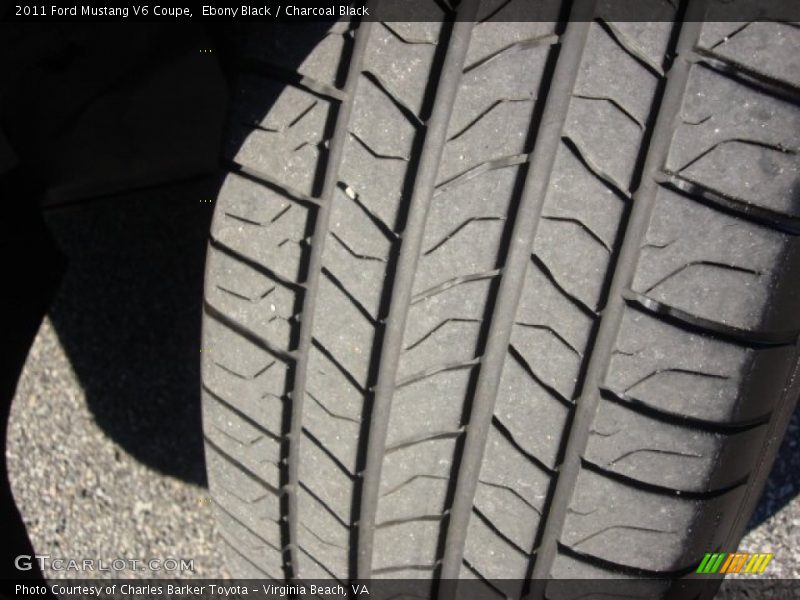 Ebony Black / Charcoal Black 2011 Ford Mustang V6 Coupe