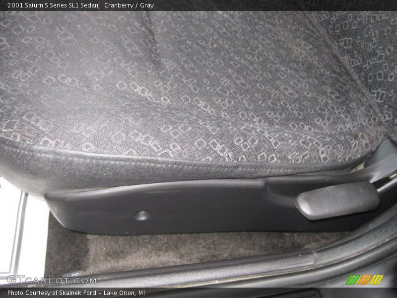 Cranberry / Gray 2001 Saturn S Series SL1 Sedan