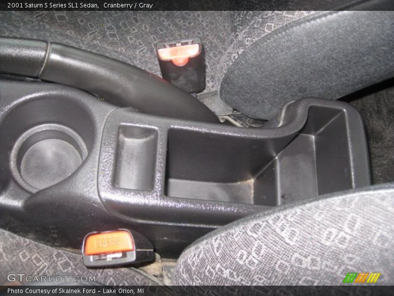 Cranberry / Gray 2001 Saturn S Series SL1 Sedan
