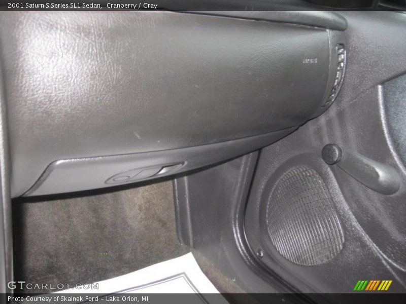 Cranberry / Gray 2001 Saturn S Series SL1 Sedan
