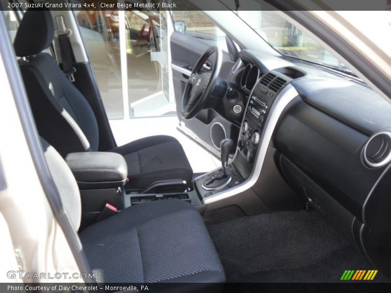 Clear Beige Metallic / Black 2007 Suzuki Grand Vitara 4x4