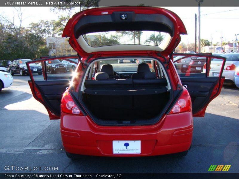 Red Alert / Charcoal 2007 Nissan Versa SL