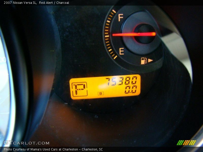 Red Alert / Charcoal 2007 Nissan Versa SL