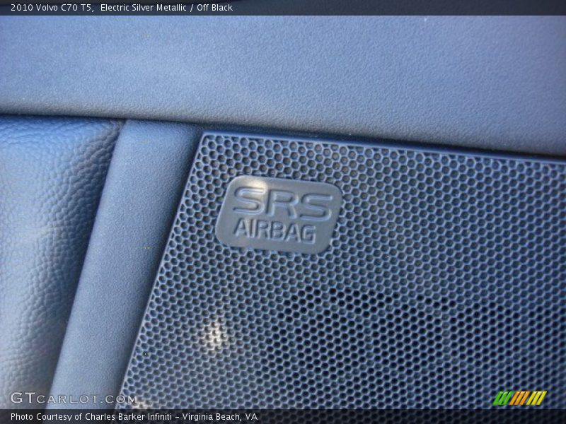 Electric Silver Metallic / Off Black 2010 Volvo C70 T5