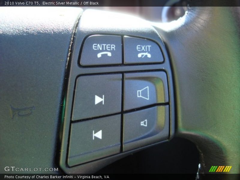 Electric Silver Metallic / Off Black 2010 Volvo C70 T5