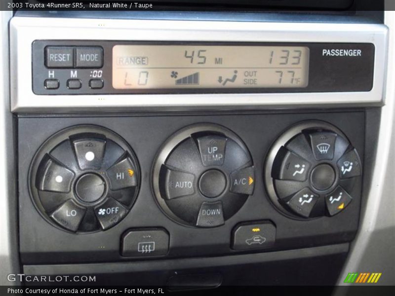 Natural White / Taupe 2003 Toyota 4Runner SR5