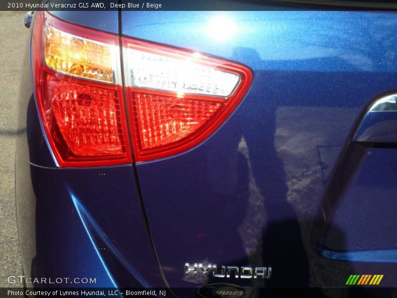 Deep Blue / Beige 2010 Hyundai Veracruz GLS AWD