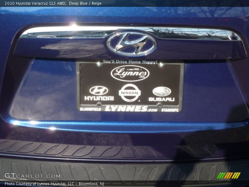 Deep Blue / Beige 2010 Hyundai Veracruz GLS AWD