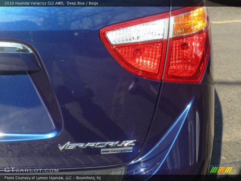 Deep Blue / Beige 2010 Hyundai Veracruz GLS AWD