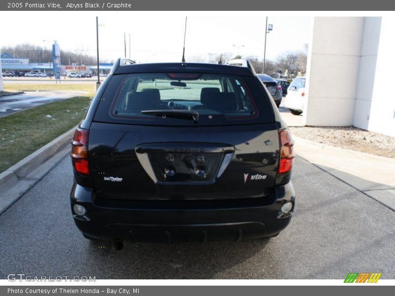 Abyss Black / Graphite 2005 Pontiac Vibe