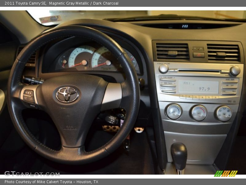 Magnetic Gray Metallic / Dark Charcoal 2011 Toyota Camry SE