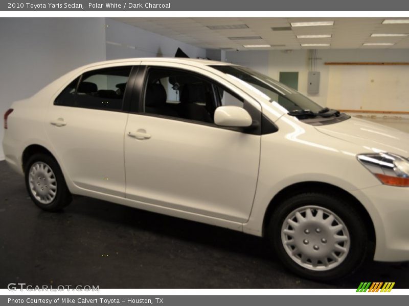 Polar White / Dark Charcoal 2010 Toyota Yaris Sedan