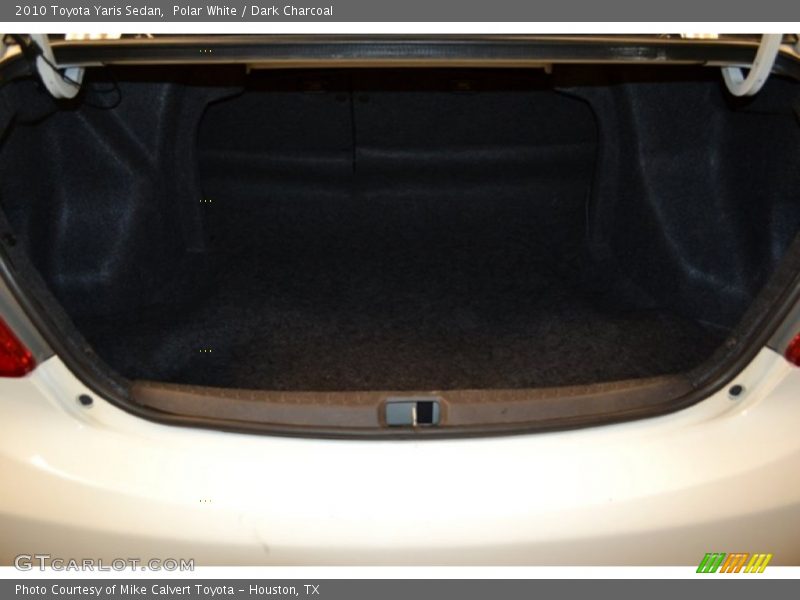 Polar White / Dark Charcoal 2010 Toyota Yaris Sedan