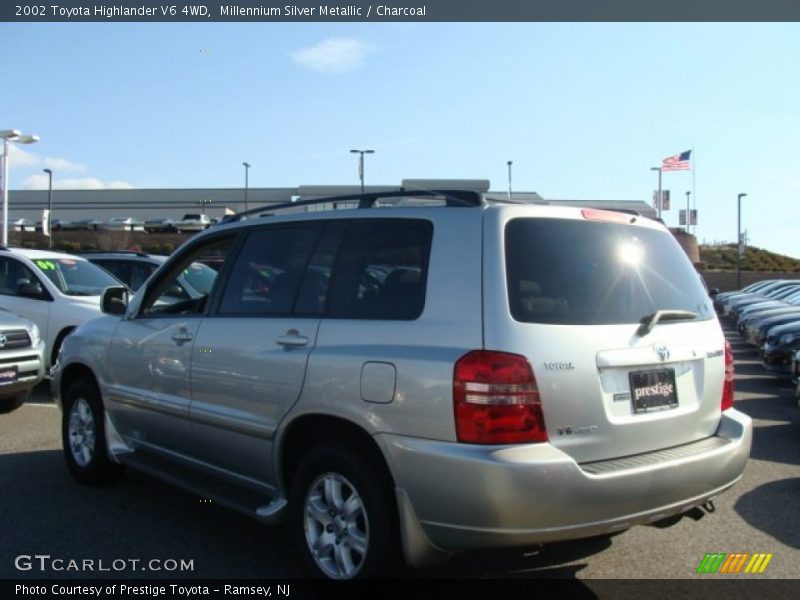 Millennium Silver Metallic / Charcoal 2002 Toyota Highlander V6 4WD