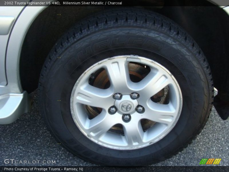 Millennium Silver Metallic / Charcoal 2002 Toyota Highlander V6 4WD