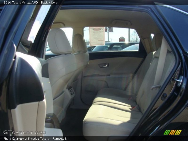 Black / Ivory 2010 Toyota Venza AWD