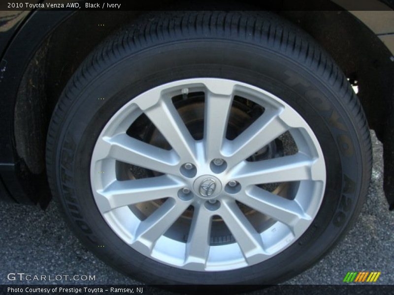 Black / Ivory 2010 Toyota Venza AWD