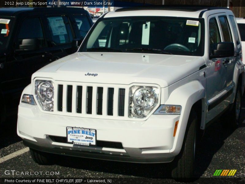 Bright White / Dark Slate Gray 2012 Jeep Liberty Sport 4x4
