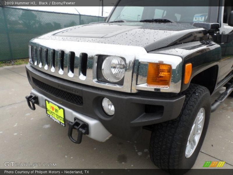 Black / Ebony/Pewter 2009 Hummer H3
