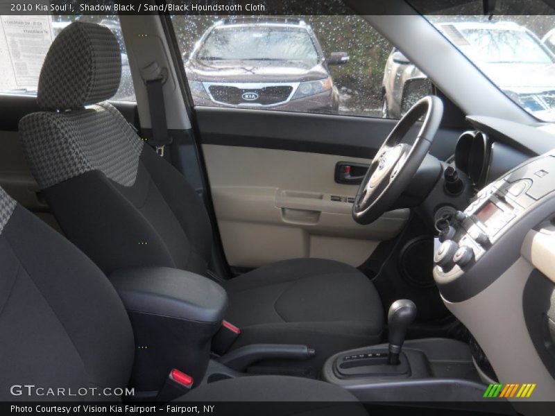 Shadow Black / Sand/Black Houndstooth Cloth 2010 Kia Soul !