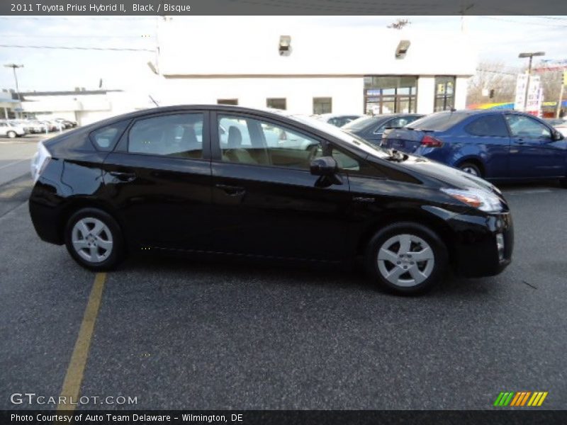 Black / Bisque 2011 Toyota Prius Hybrid II