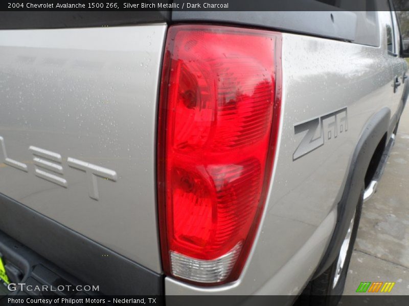 Silver Birch Metallic / Dark Charcoal 2004 Chevrolet Avalanche 1500 Z66
