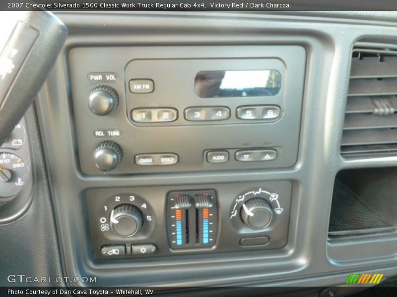 Victory Red / Dark Charcoal 2007 Chevrolet Silverado 1500 Classic Work Truck Regular Cab 4x4