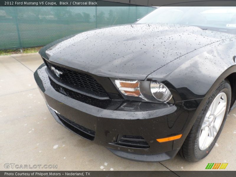 Black / Charcoal Black 2012 Ford Mustang V6 Coupe