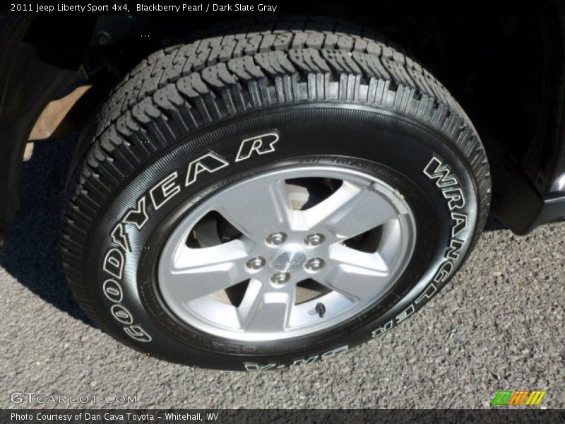Blackberry Pearl / Dark Slate Gray 2011 Jeep Liberty Sport 4x4