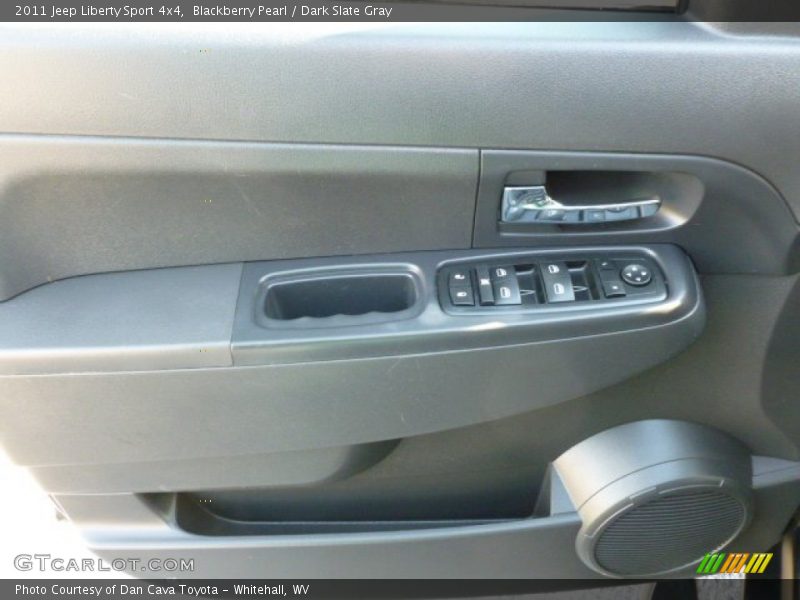 Blackberry Pearl / Dark Slate Gray 2011 Jeep Liberty Sport 4x4