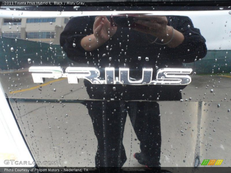 Black / Misty Gray 2011 Toyota Prius Hybrid II