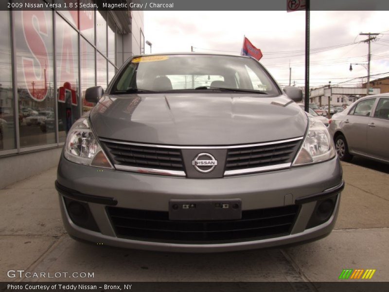 Magnetic Gray / Charcoal 2009 Nissan Versa 1.8 S Sedan