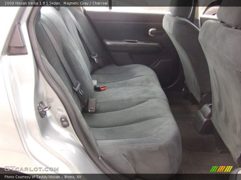 Magnetic Gray / Charcoal 2009 Nissan Versa 1.8 S Sedan