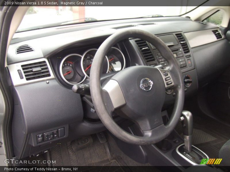 Magnetic Gray / Charcoal 2009 Nissan Versa 1.8 S Sedan