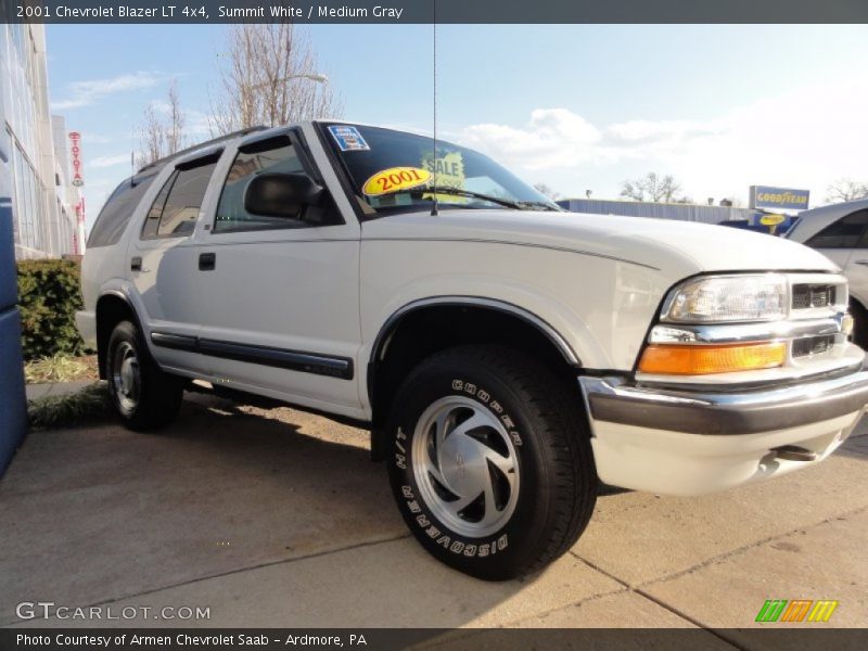 Summit White / Medium Gray 2001 Chevrolet Blazer LT 4x4