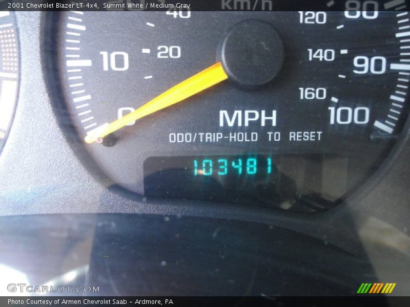 Summit White / Medium Gray 2001 Chevrolet Blazer LT 4x4