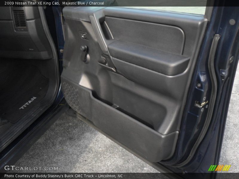 Majestic Blue / Charcoal 2009 Nissan Titan XE King Cab