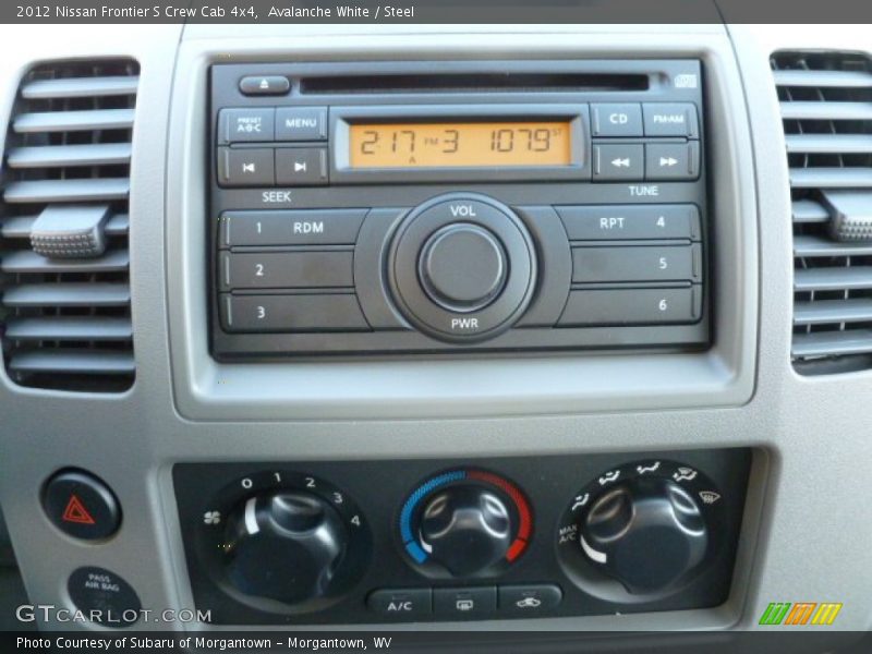 Avalanche White / Steel 2012 Nissan Frontier S Crew Cab 4x4